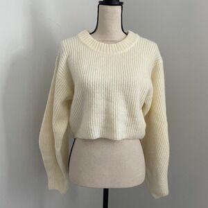Urban Outfitters Knit Cropped Sweater Small Cream‎ Ivory Boxy Clean Girl Jumper